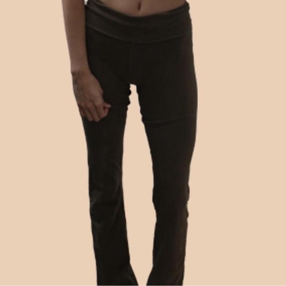 Brandy Melville Brown Flare Leggings - Picture 5 of 5